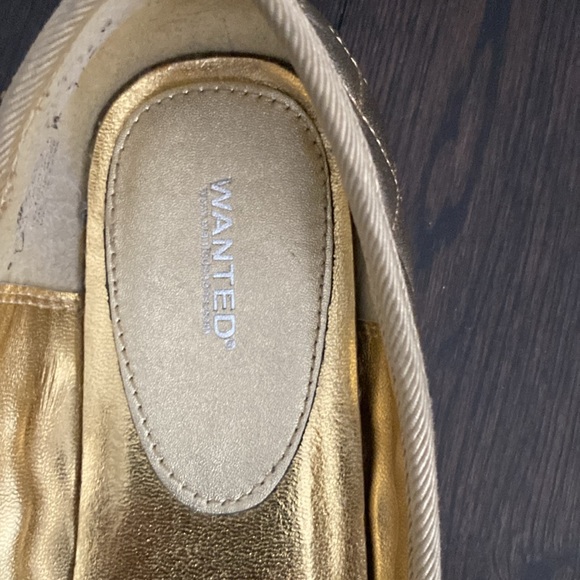 Wide fit - Picture 4 of 4